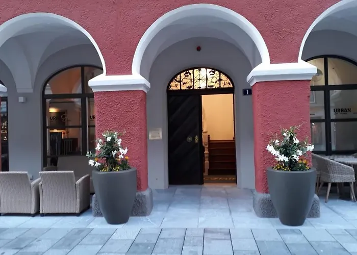 Urban Flair Hotel
